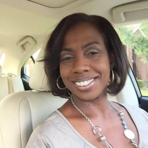 Meet your Posher, Denise